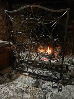 The Olive Tree At The Plough