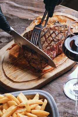 Fernando's Steak House