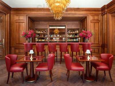 The Guards Bar And Lounge