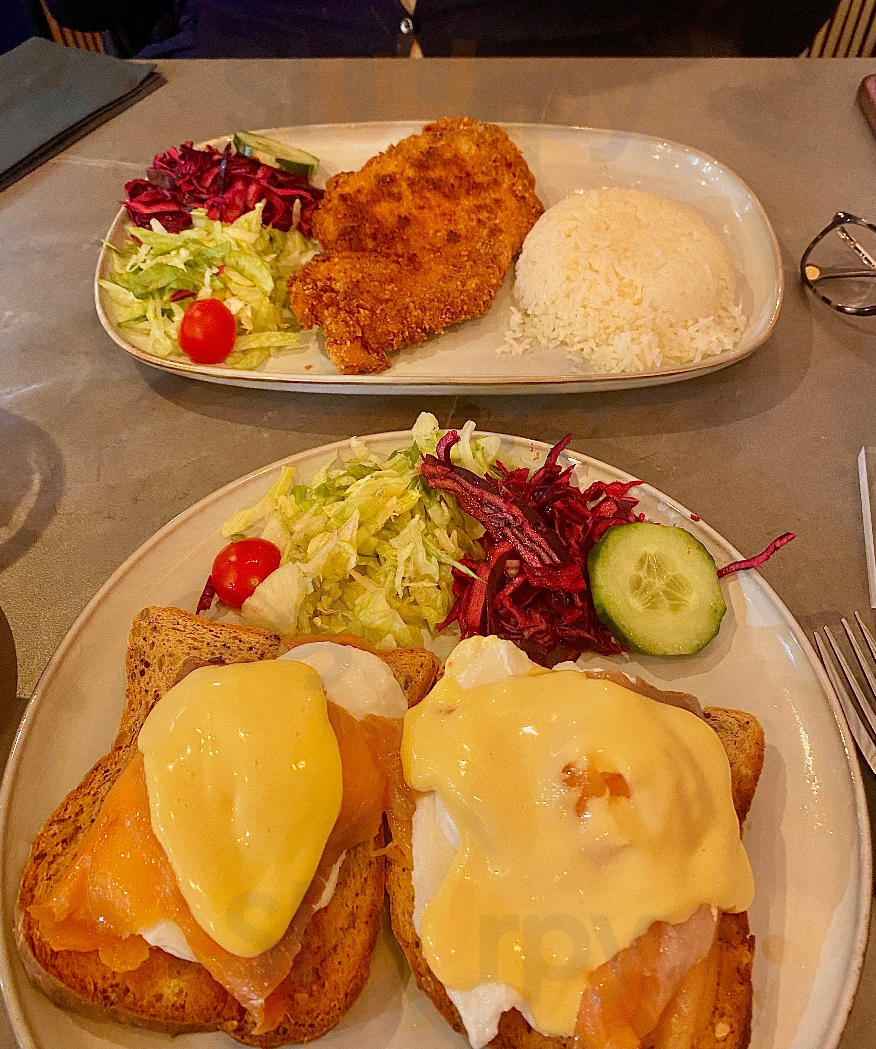 Aventi Bistro