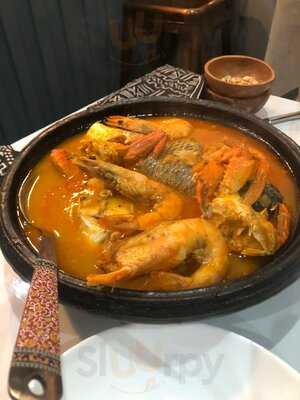 Sikatio Restaurant, Bar & Grill