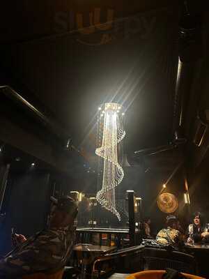 Blac Restaurant & Lounge