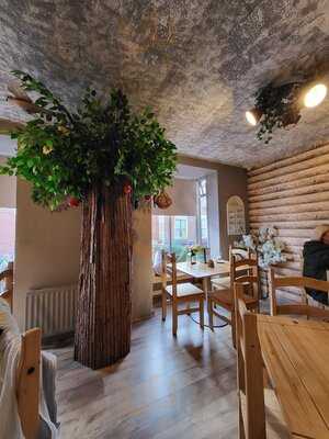 The Treehouse Tearoom