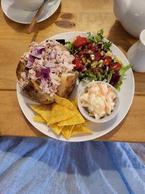 The Treehouse Tearoom