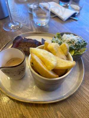 Piccadilly Inn Caerwys