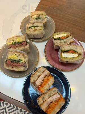 Voyagers Restaurant & Bar