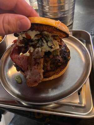 Chuck Burger Bar