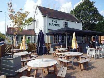 The Manor Pub@toton