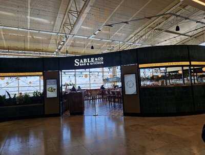 Sable & Co Bar - John Lennon Airport