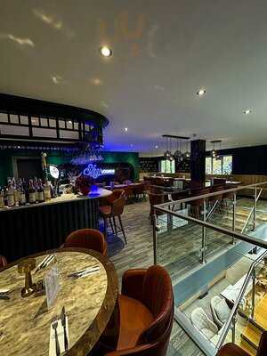 Sky Lounge Cafe & Restaurant