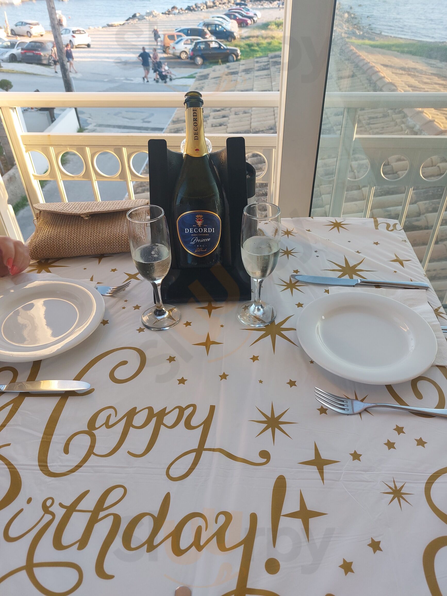 Balcony Restaurant