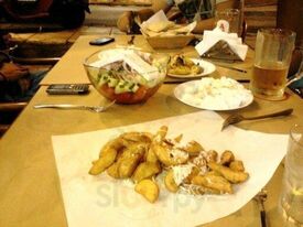 Σουβλαρχος Ταβέρνα