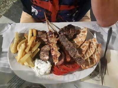 Yiamas Μεζεδοπωλείο