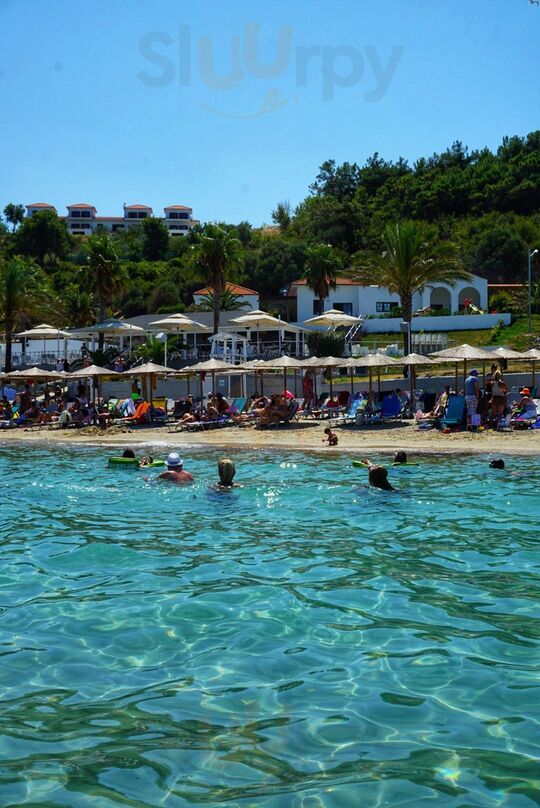 Costa Costa Beach Bar