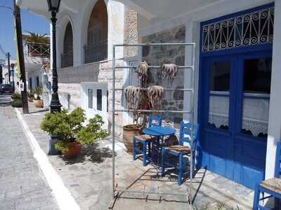 Taverna Michalis