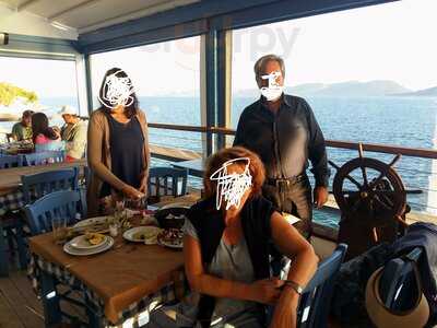 Τζιέρης Ταβέρνα