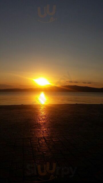 Εν Λευκώ Cafe Bar Creperie