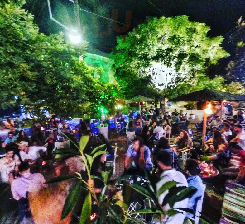 East Cocktail Music Bar