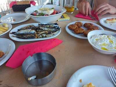 μεζεδοπωλειο Ο Φαρος