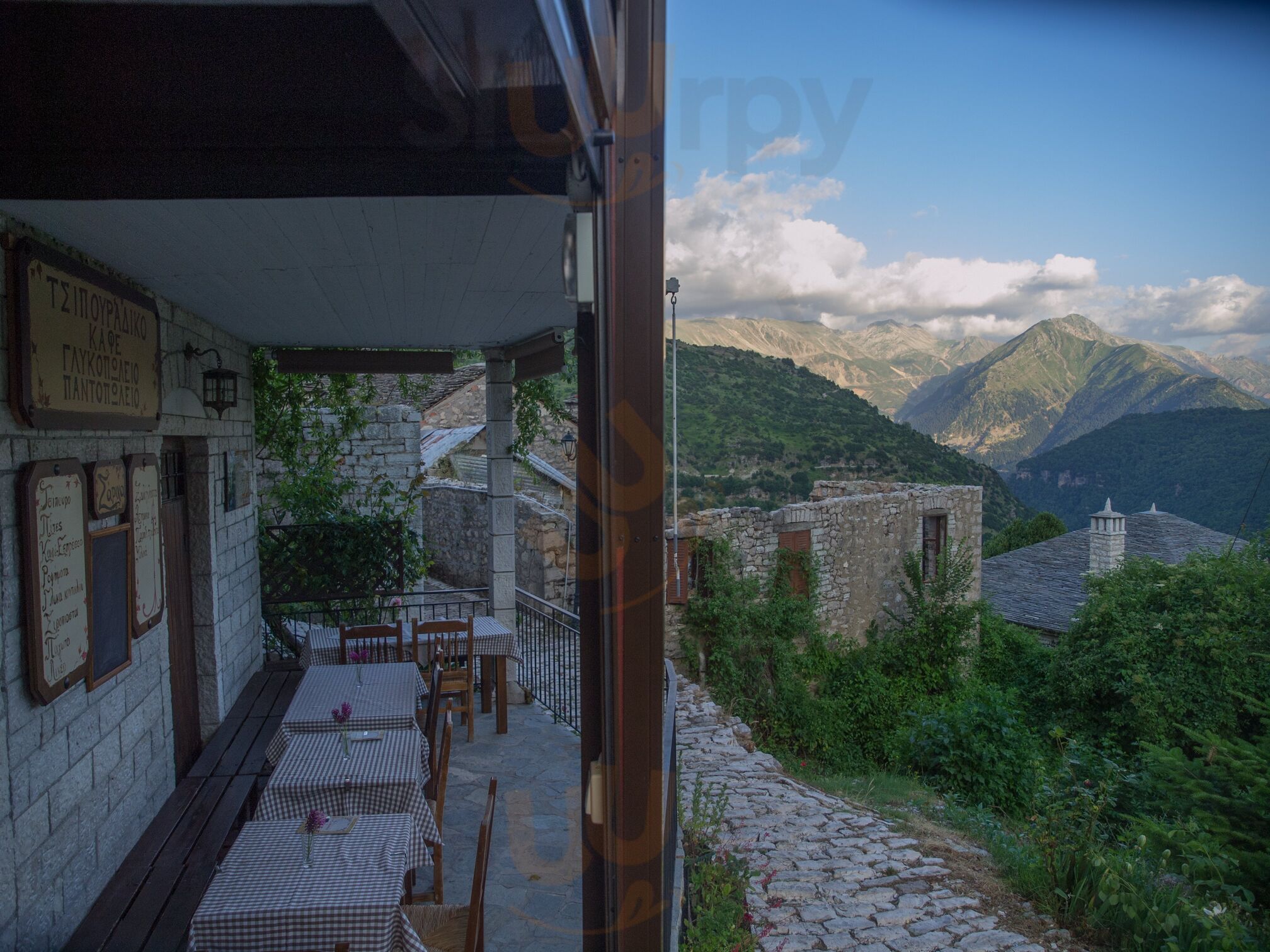 Το Μεζεδοπωλέιο - Καφέ Σάρικα