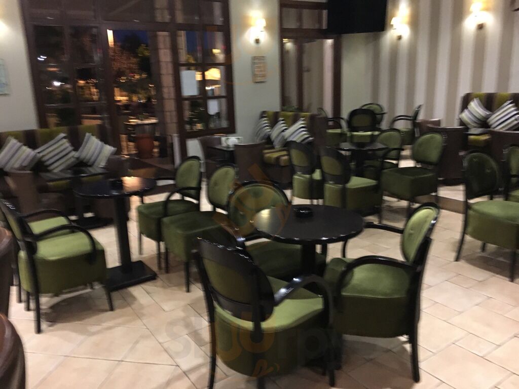 Agora Cafe