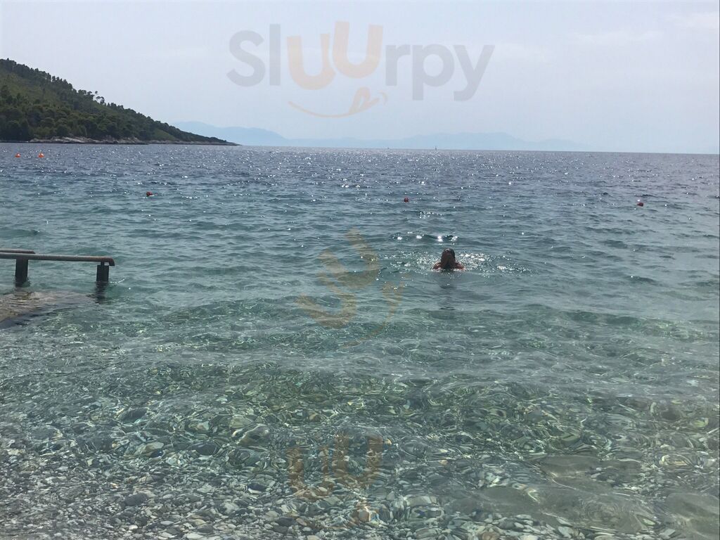 Ταβέρνα Adrina Beach