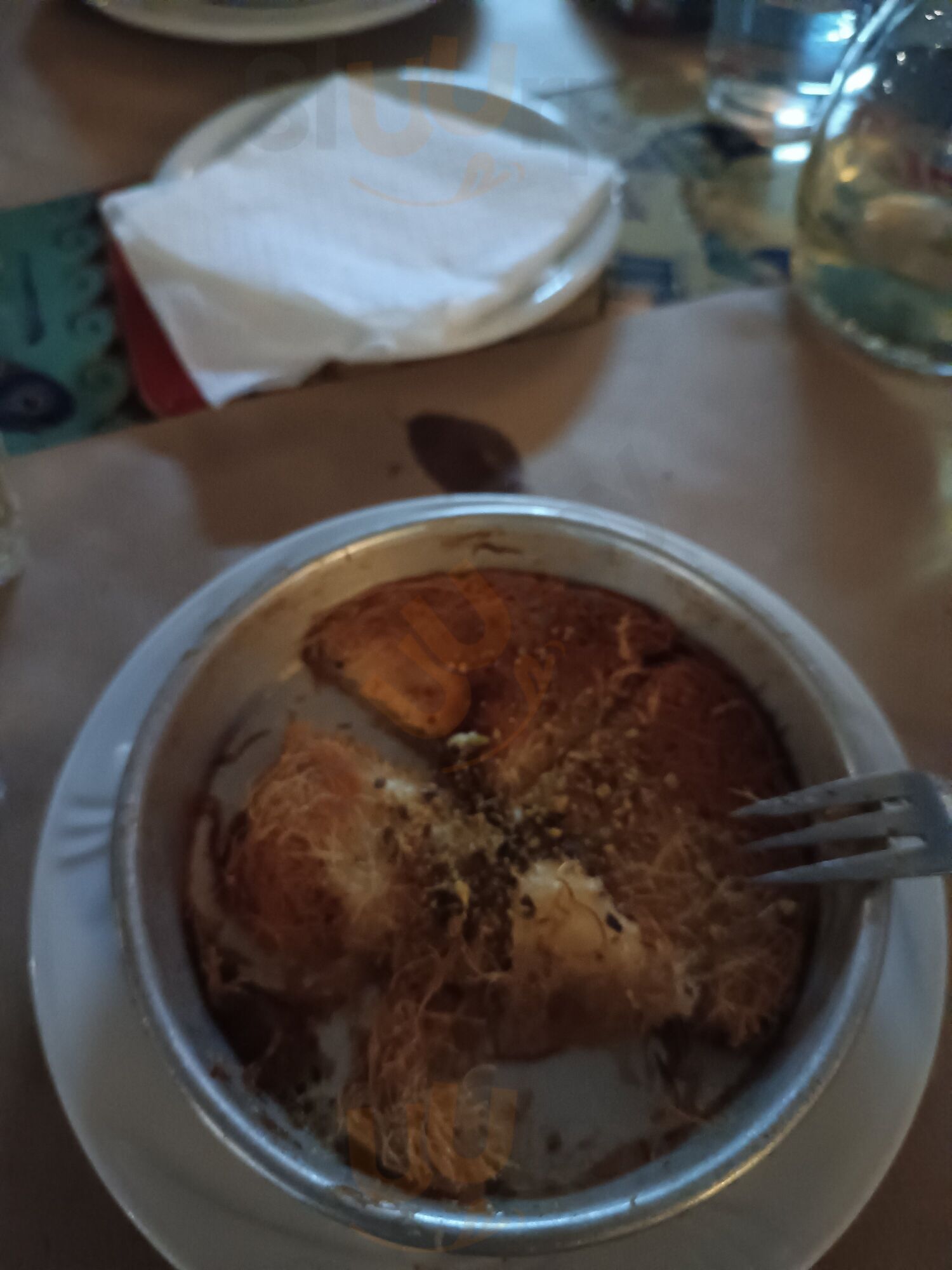 Πέραν