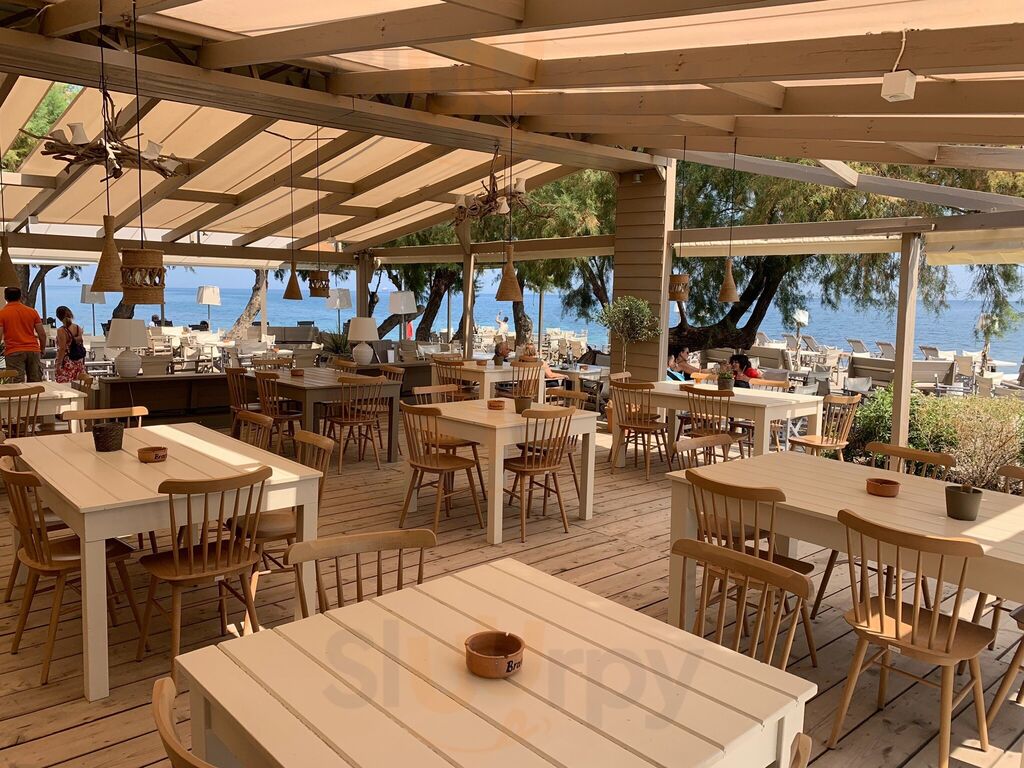 Kakadaki Taverna
