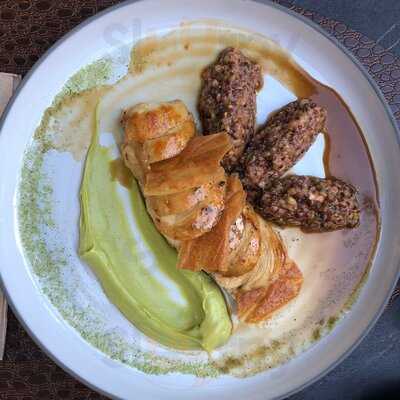 Λυκόβρυση Cafe & Restaurant