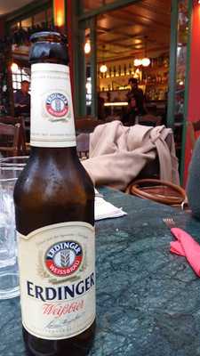 Γυαλι Καφενε