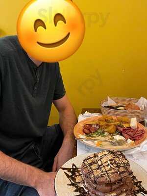 Neratzia Cafe Bistro