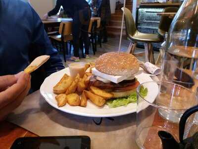 Αντίκα Καφές Ποτό & Φαγητό