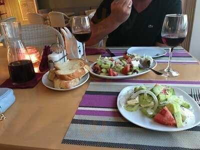 Μύλος Cafe Bar Restaurant