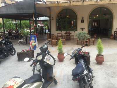 Στεργίου Παραδοσιακό Καφενείο-Ουζερί