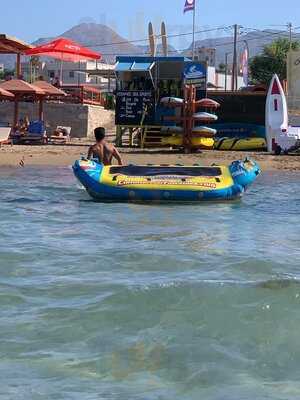 Roubini Mezesnackbar