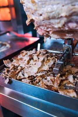 Κάτι τι Στον Υμηττό