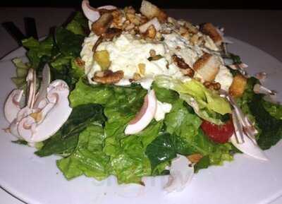 Metropolis Café Bistro