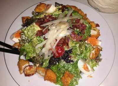 Metropolis Café Bistro