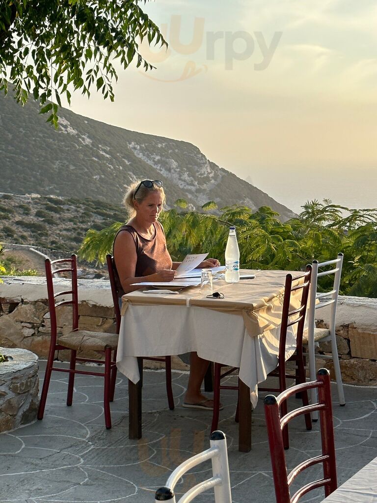 Ηλιοβασίλεμα στο Τρουλλάκι