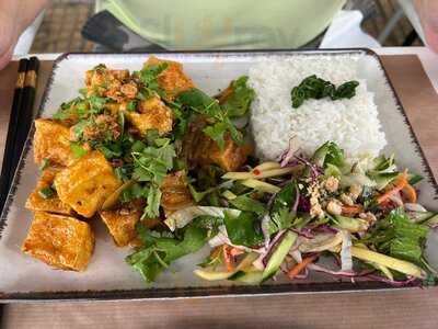 Dao Vietnamese Street Food