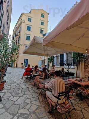 Arthaus Cafe Wine Bar