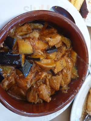 Γεύομαι και μαγεύομαι