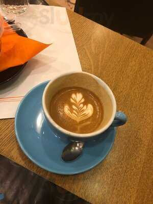 2 Γουλιές & 2 Μπουκιές