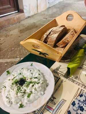 Οίνος και Γεύσεις