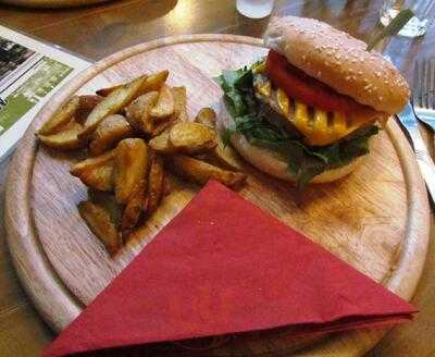 500 μίλια μακριά