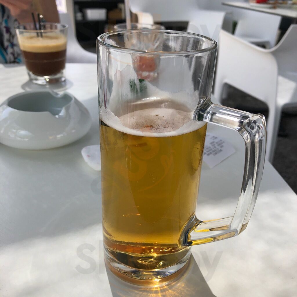 Johnnie Cafe