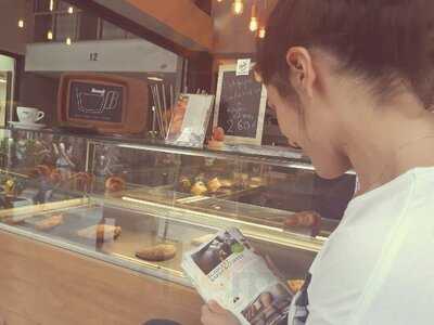 Scarlett Bakes & Coffee