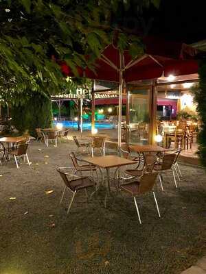 Δίπλα στο Ποτάμι