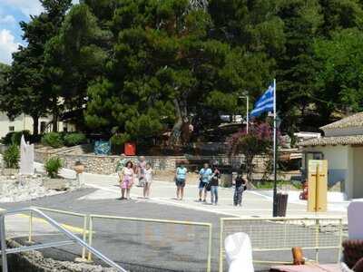 Ταβέρνα Μένιος