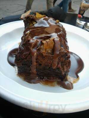 Το Σερμπετόσπιτο